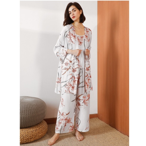 3 Piece Multicolor Pastel Floral Print Pajama Set - Picture 5 of 8